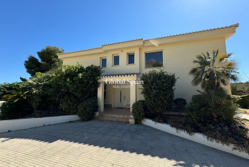 Wederverkoop - VILLA -
ALTEA - ALTEA HILLS