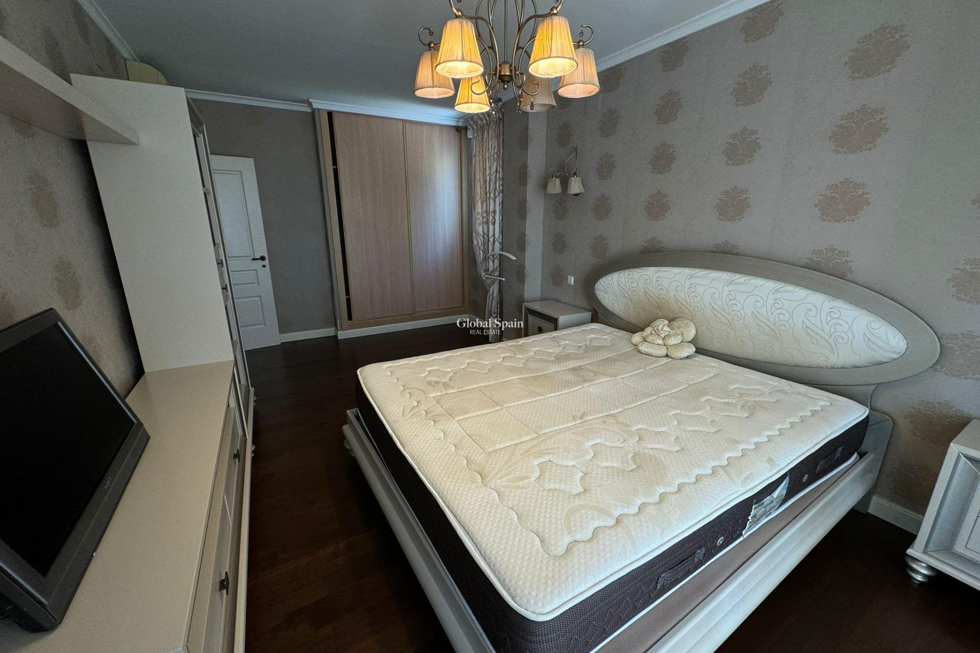 Wederverkoop - VILLA -
ALTEA - ALTEA HILLS