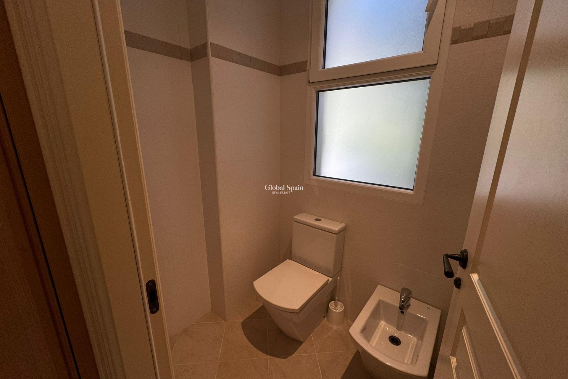 Wederverkoop - VILLA -
ALTEA - ALTEA HILLS