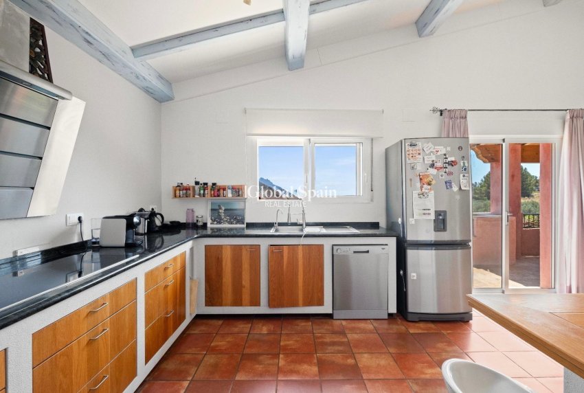 Wederverkoop - VILLA -
ALTEA - Balcón De Altea