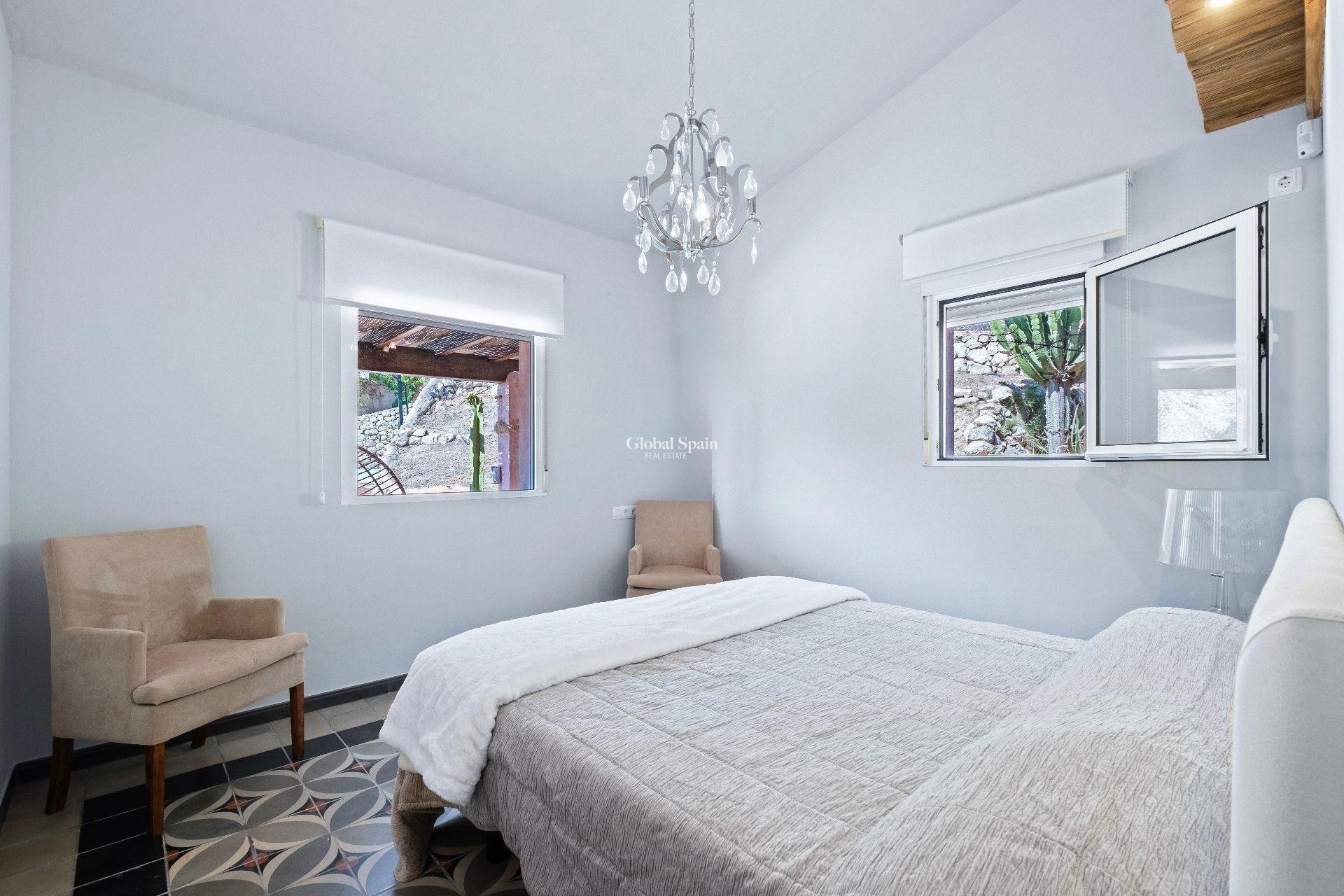 Wederverkoop - VILLA -
ALTEA - Balcón De Altea