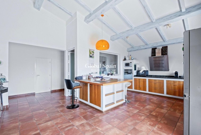Wederverkoop - VILLA -
ALTEA - Balcón De Altea