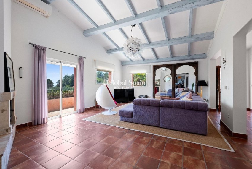 Wederverkoop - VILLA -
ALTEA - Balcón De Altea