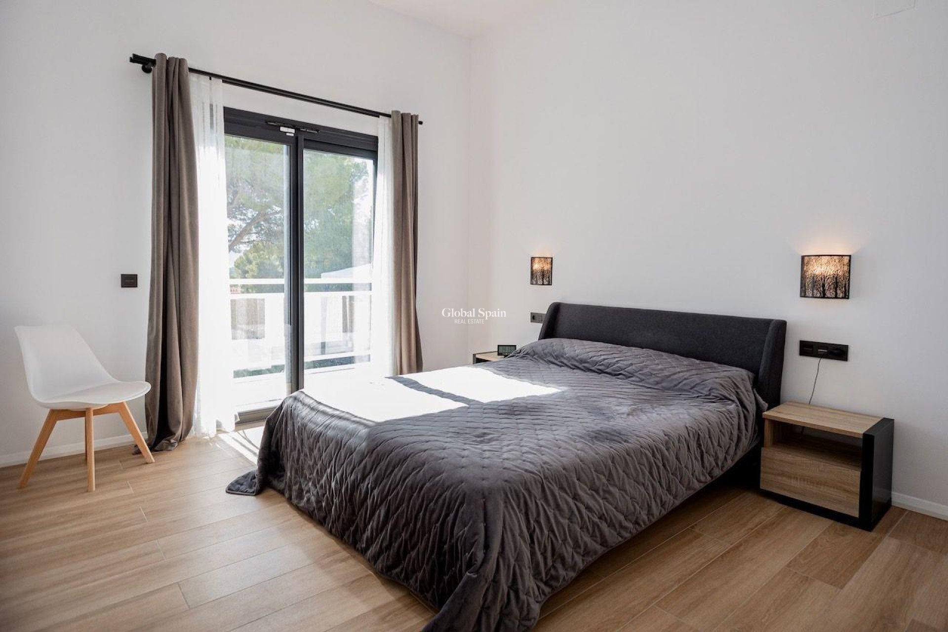 Wederverkoop - VILLA -
ALTEA - Costa Blanca