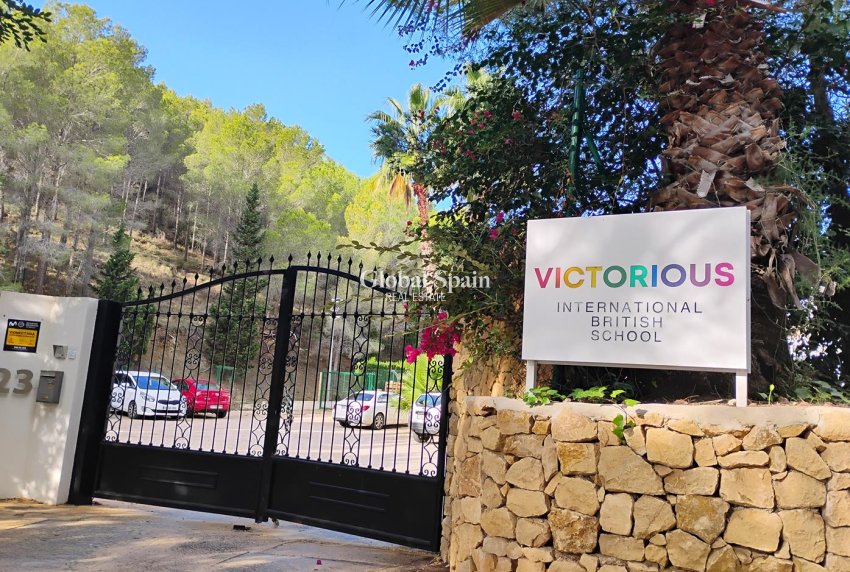 Wederverkoop - VILLA -
ALTEA - Costa Blanca