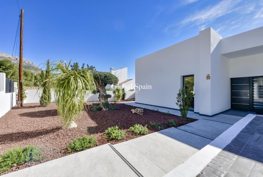 Wederverkoop - VILLA -
ALTEA - Costa Blanca