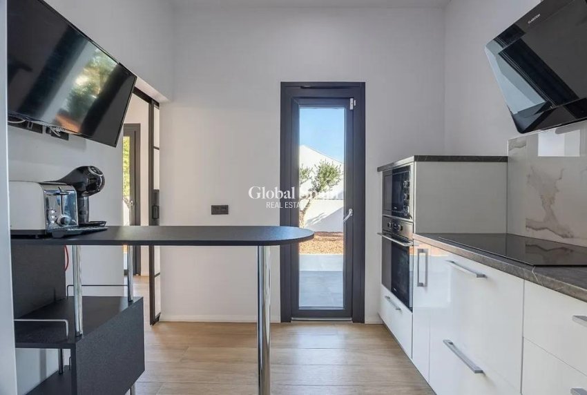 Wederverkoop - VILLA -
ALTEA - Costa Blanca