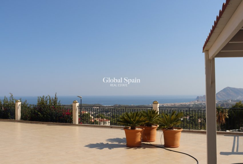 Wederverkoop - VILLA -
ALTEA - Costa Blanca