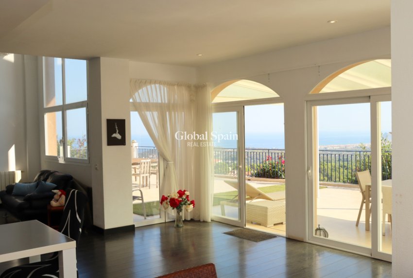 Wederverkoop - VILLA -
ALTEA - Costa Blanca