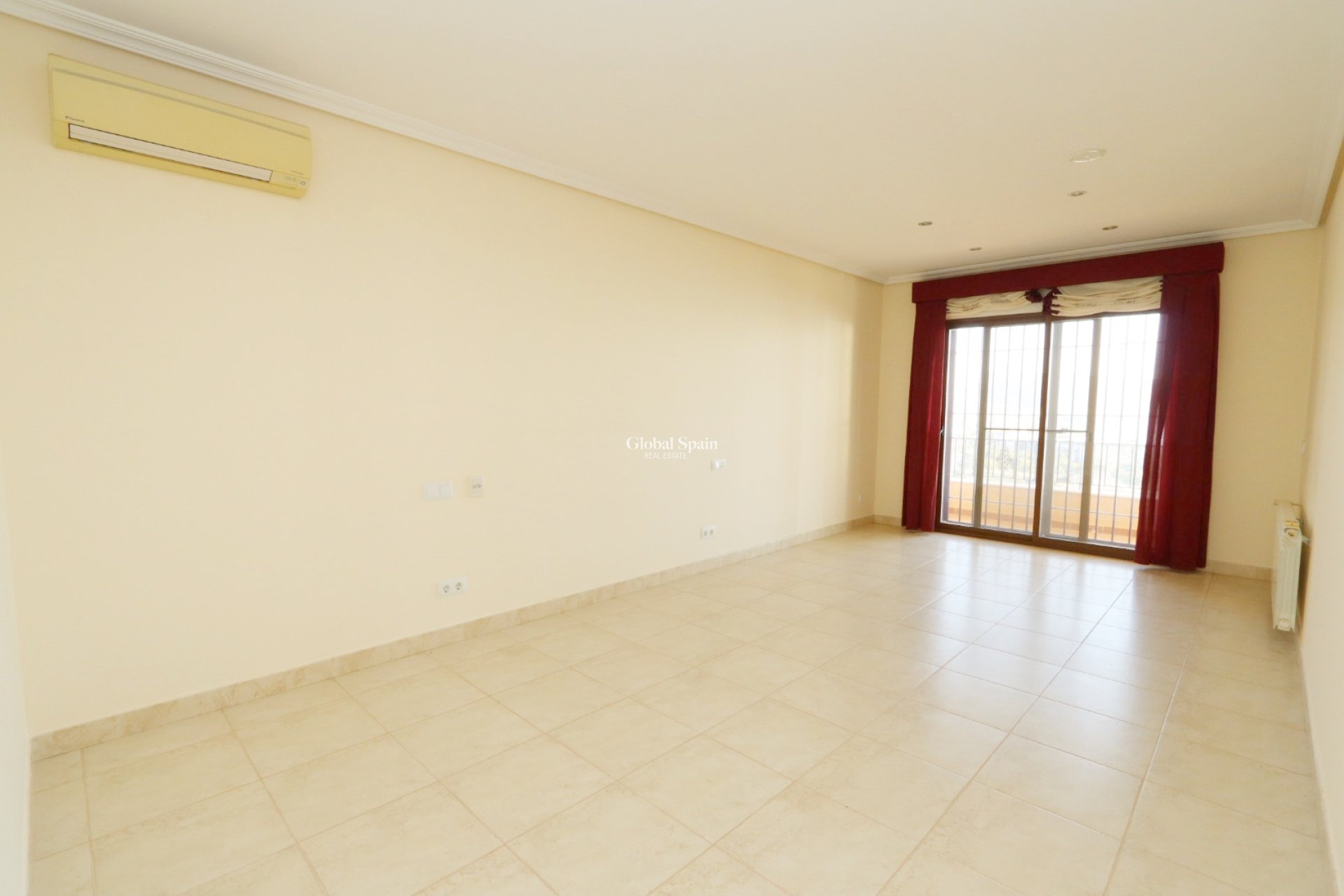 Wederverkoop - VILLA -
ALTEA - Costa Blanca