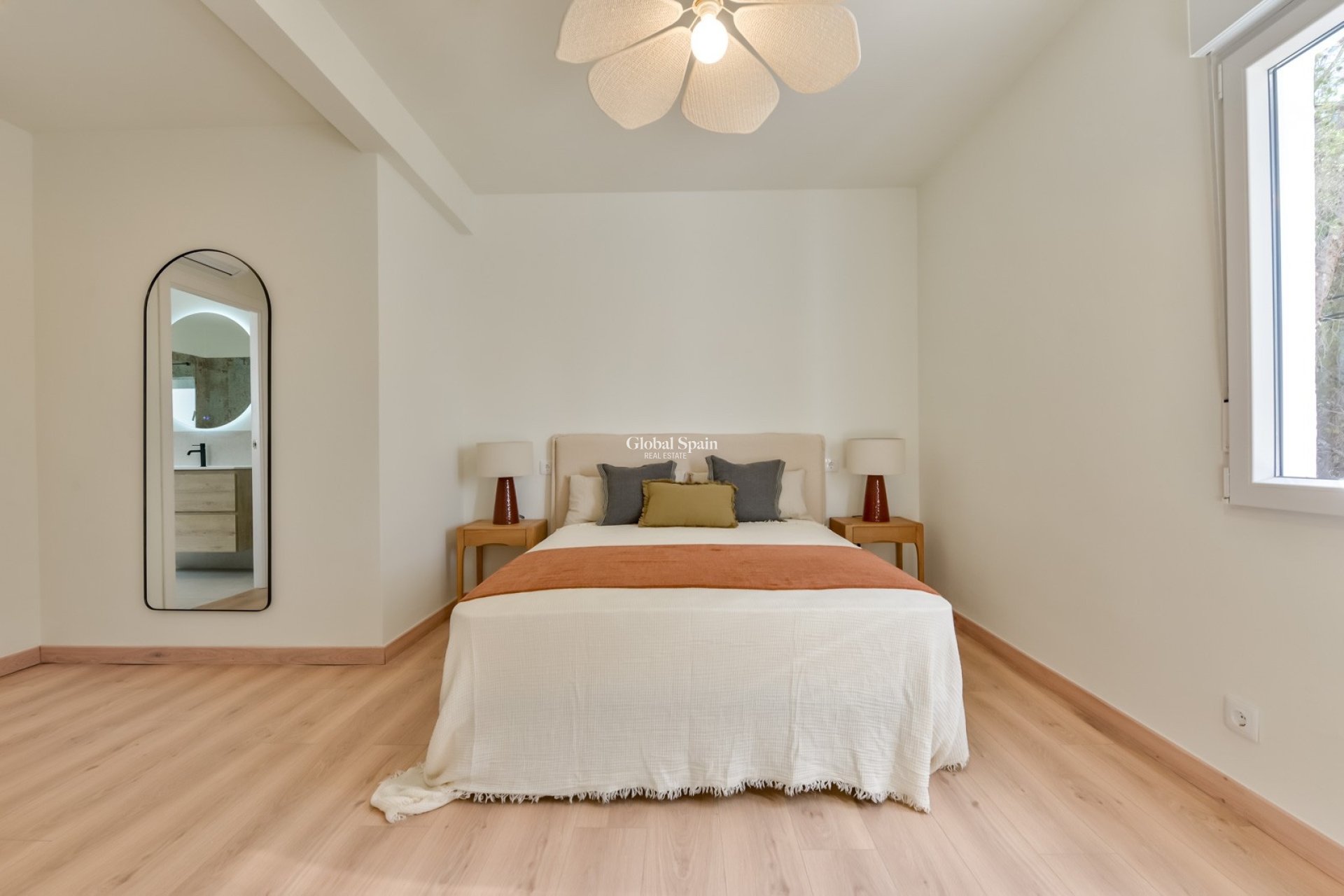 Wederverkoop - VILLA -
ALTEA - Costa Blanca