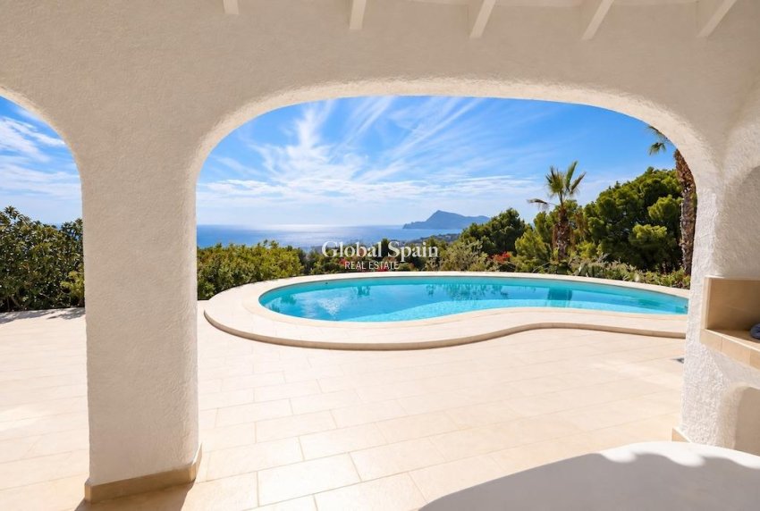 Wederverkoop - VILLA -
ALTEA - Costa Blanca