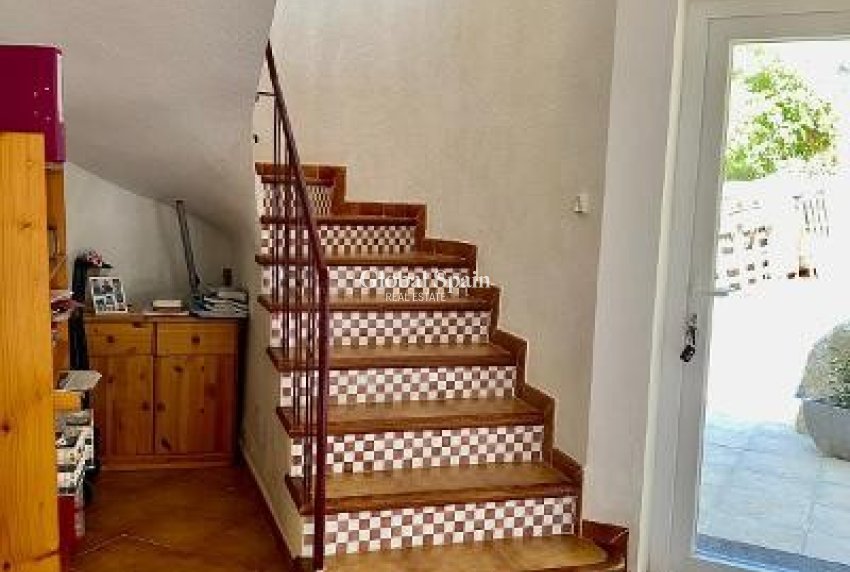 Wederverkoop - VILLA -
ALTEA - Marina Baja