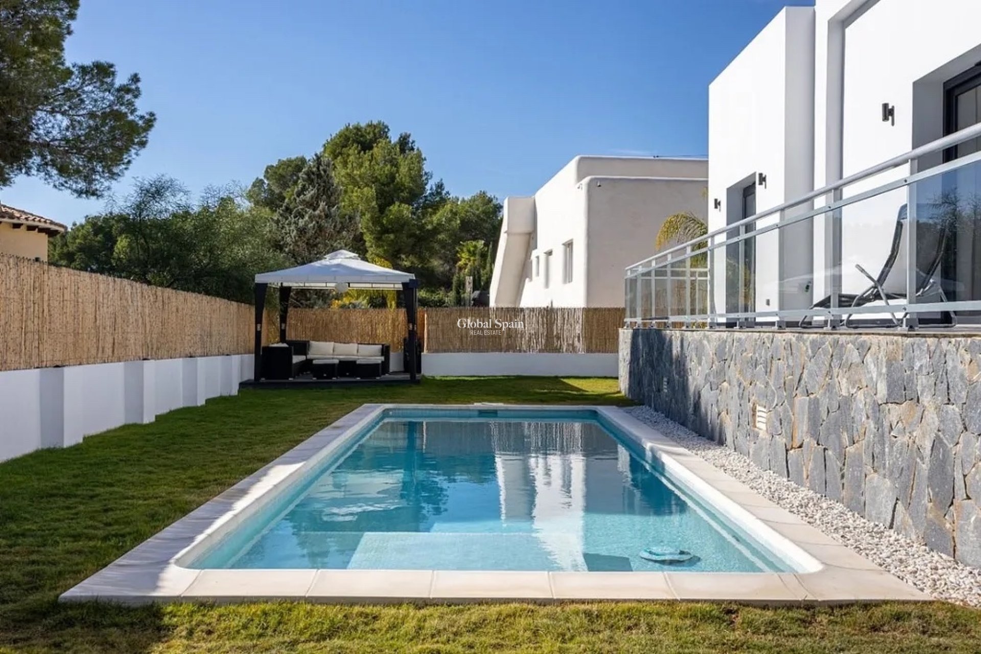 Wederverkoop - VILLA -
ALTEA