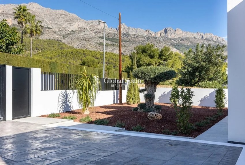 Wederverkoop - VILLA -
ALTEA