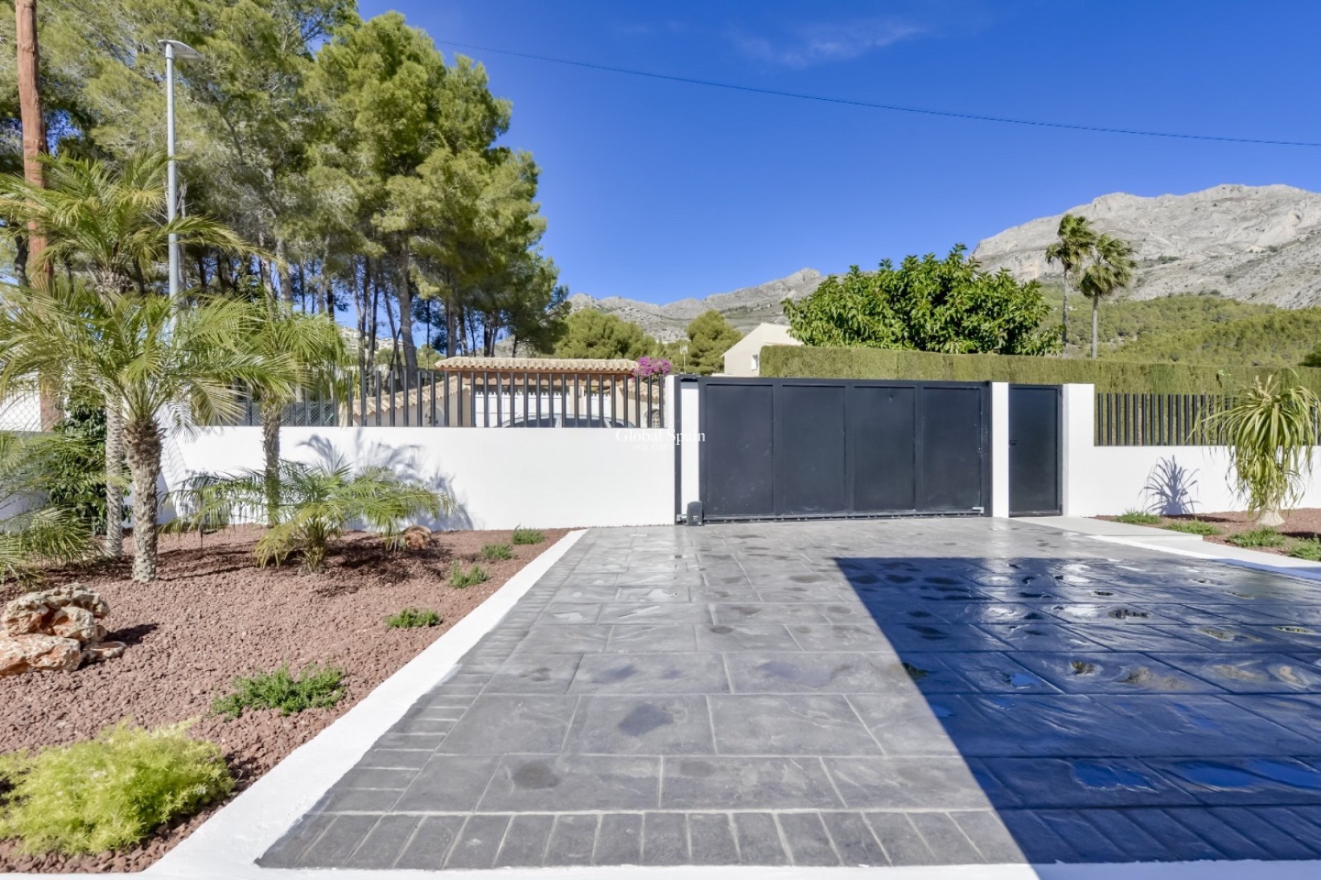 Wederverkoop - VILLA -
ALTEA