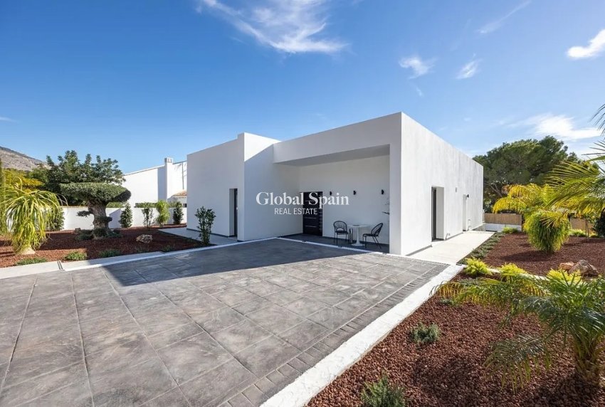 Wederverkoop - VILLA -
ALTEA