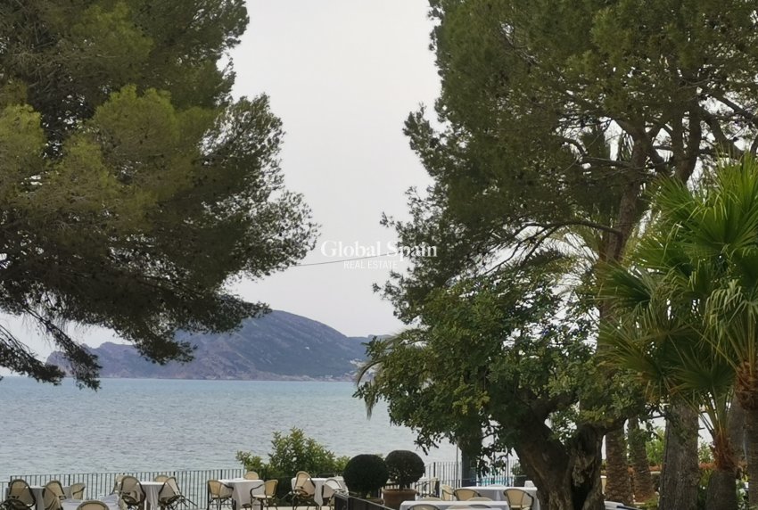 Wederverkoop - VILLA -
ALTEA