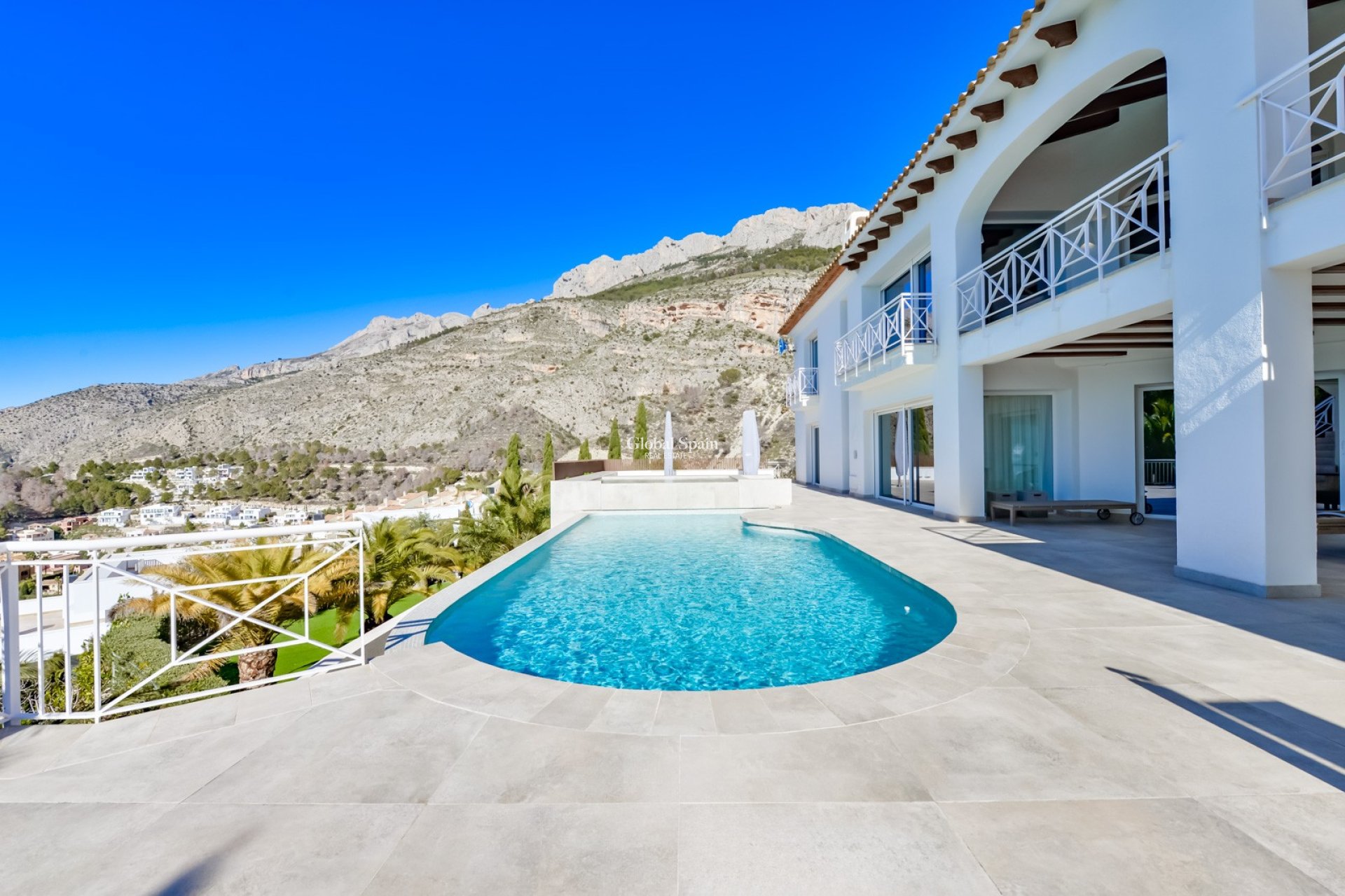 Wederverkoop - Villa -
ALTEA