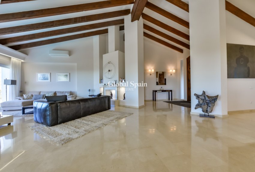 Wederverkoop - Villa -
ALTEA