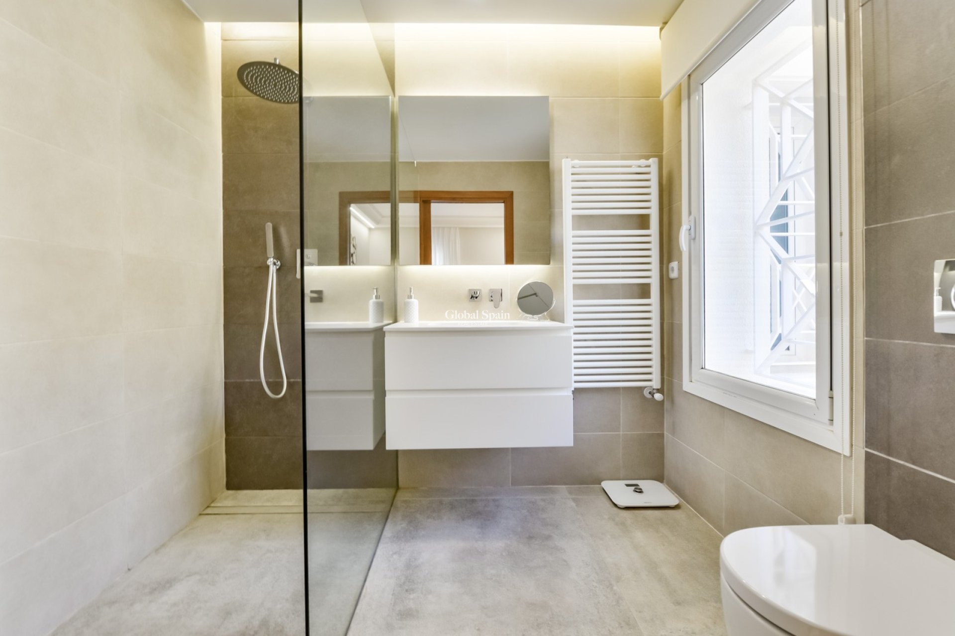 Wederverkoop - Villa -
ALTEA