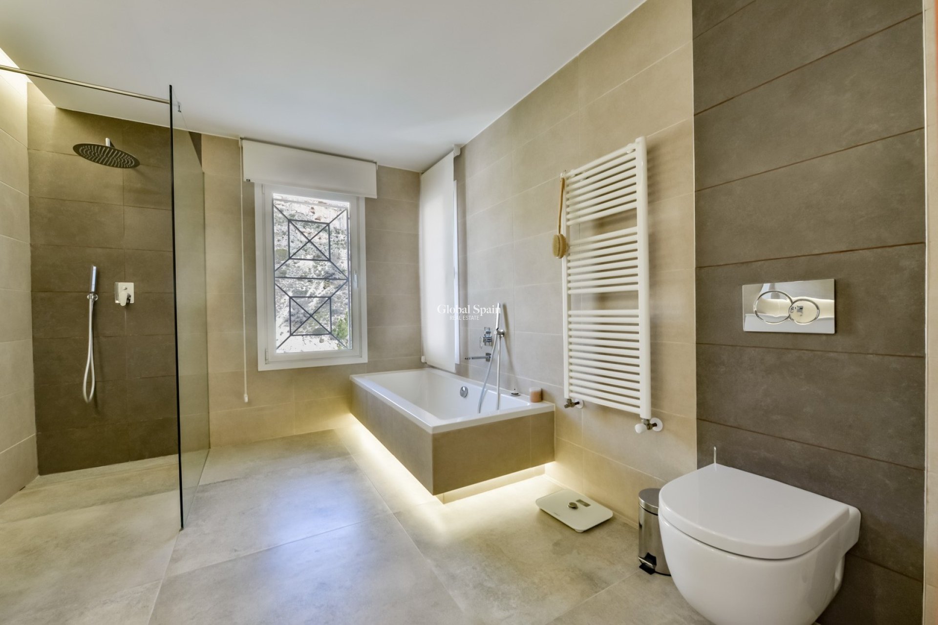 Wederverkoop - Villa -
ALTEA