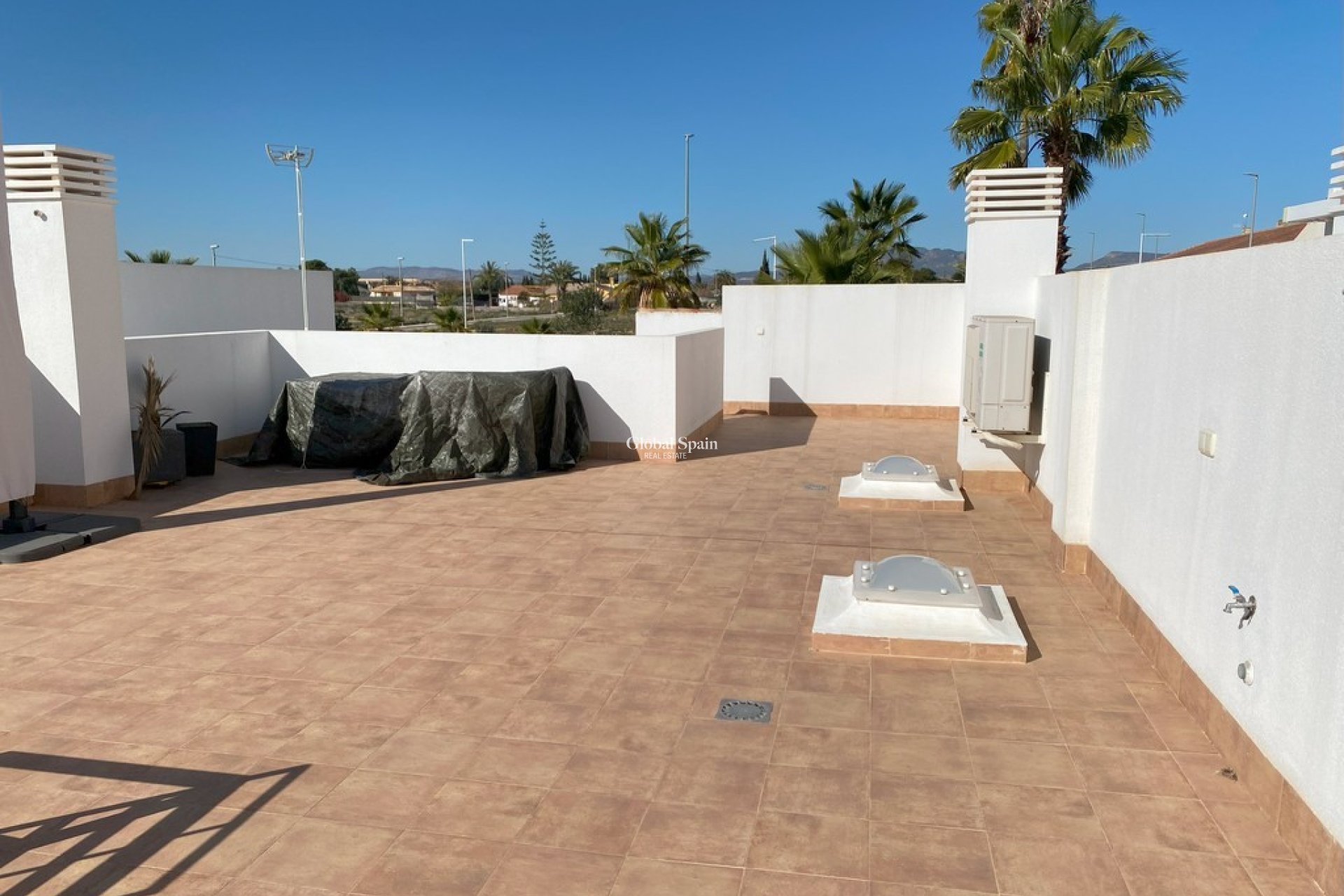 Wederverkoop - VILLA -
AVILESES - Inland