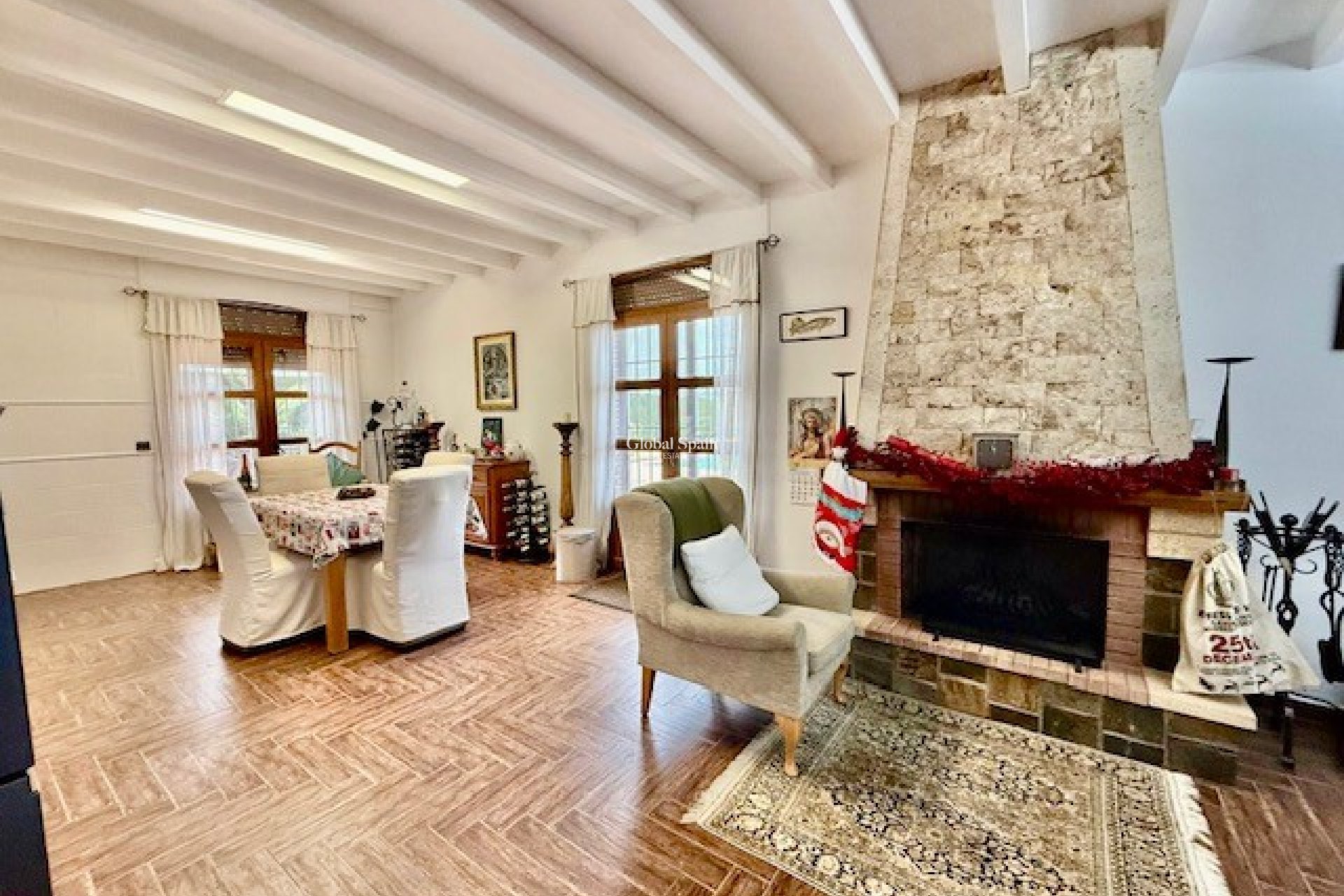 Wederverkoop - VILLA -
AVILESES - Inland