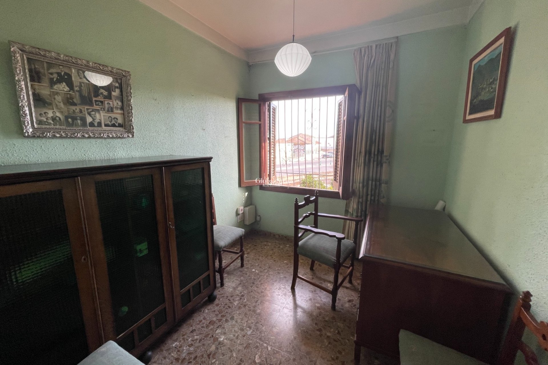 Wederverkoop - VILLA -
BENEJÚZAR - Inland