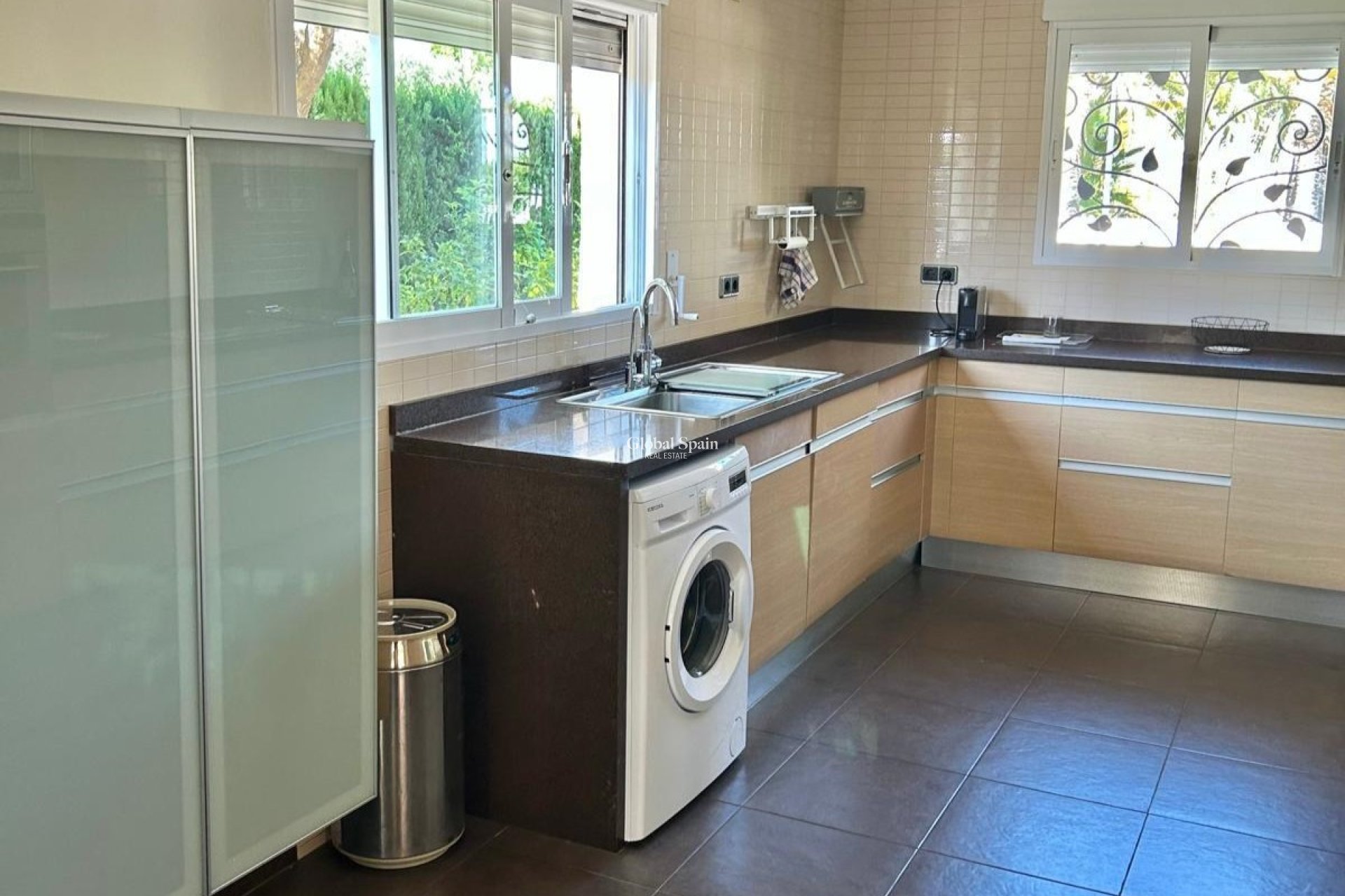 Wederverkoop - VILLA -
BENIDORM - Levante