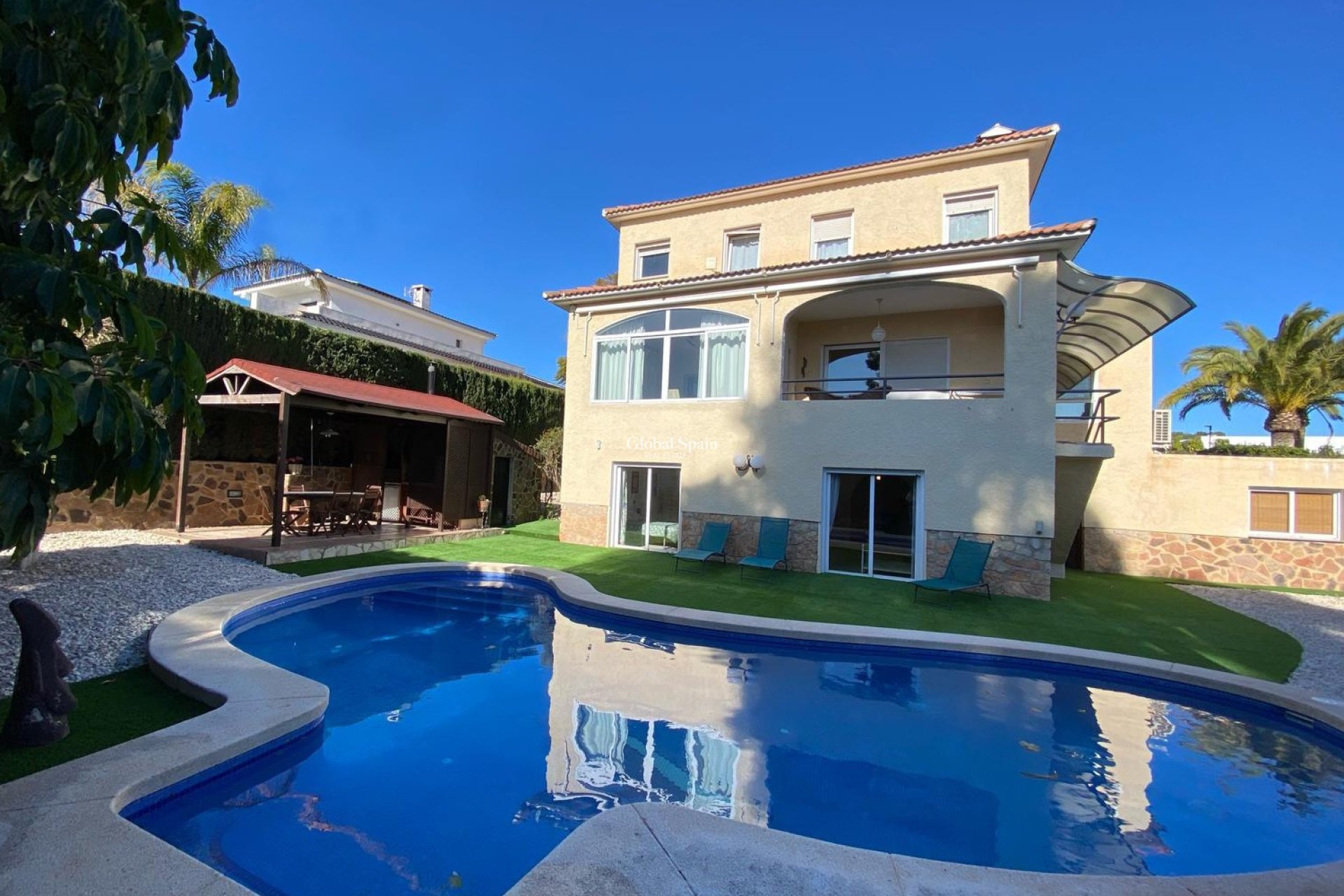 Wederverkoop - VILLA -
BENIDORM - Levante