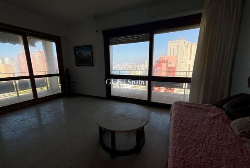 Wederverkoop - VILLA -
BENIDORM - Levante