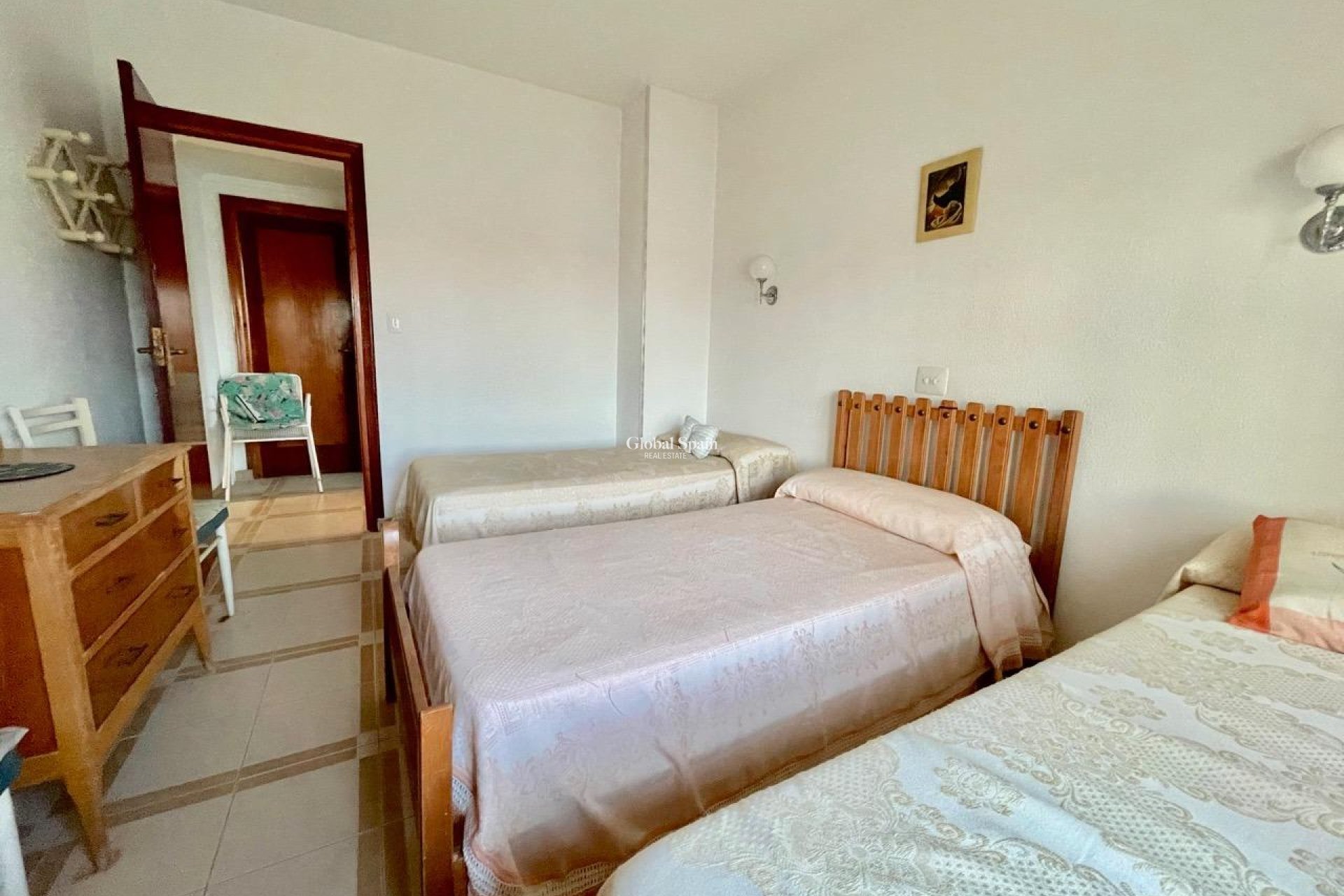 Wederverkoop - VILLA -
BENIDORM - Salto Del Agua