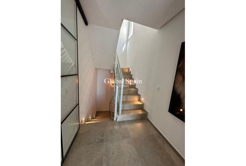 Wederverkoop - VILLA -
BENIJÓFAR - Costa Blanca