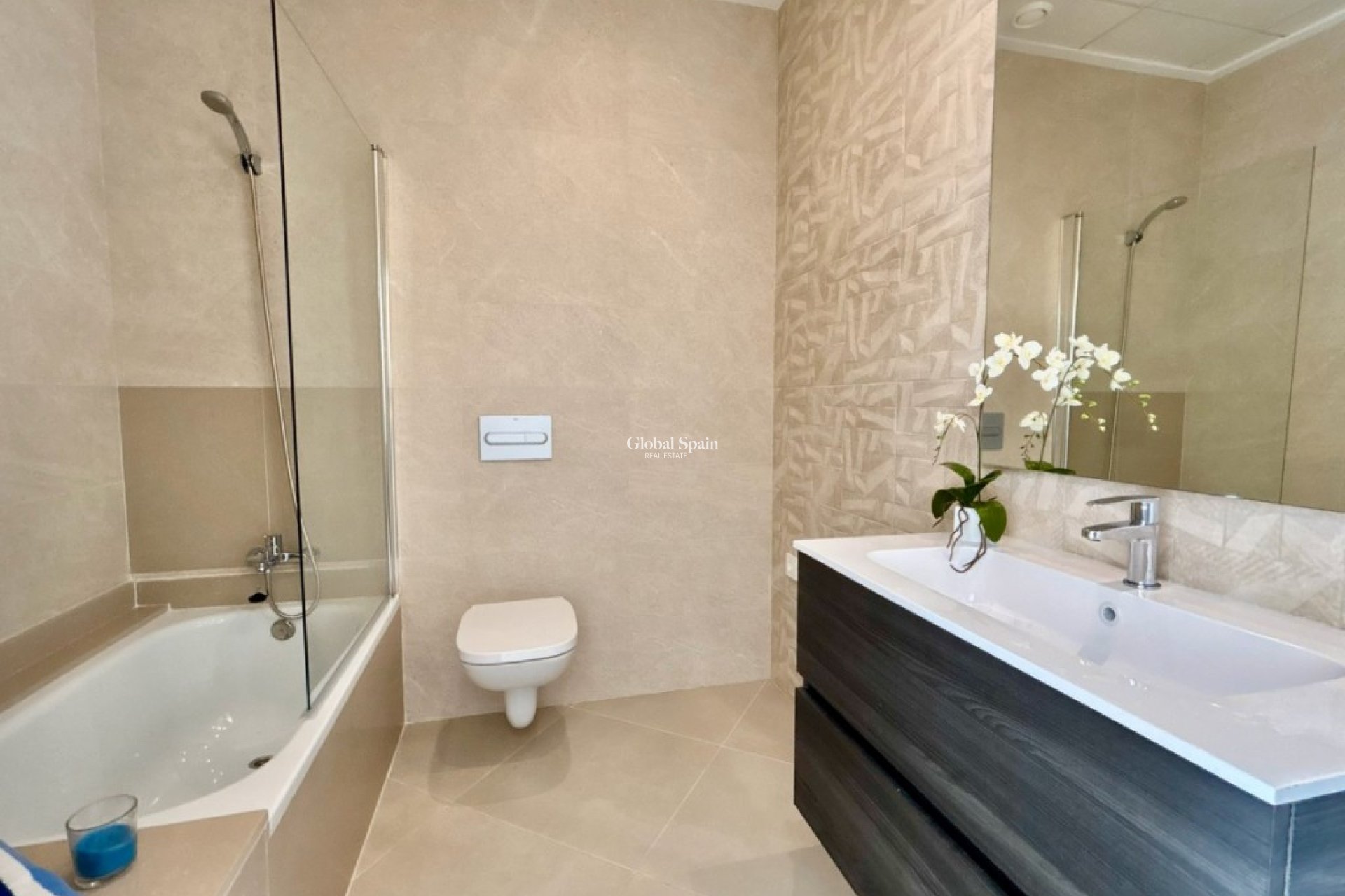 Wederverkoop - VILLA -
BENIJÓFAR - Costa Blanca