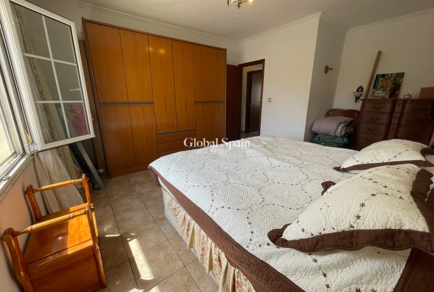 Wederverkoop - VILLA -
BENIJÓFAR - Costa Blanca