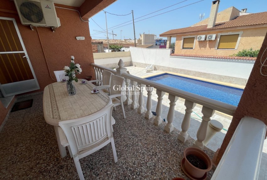 Wederverkoop - VILLA -
BENIJÓFAR - Costa Blanca