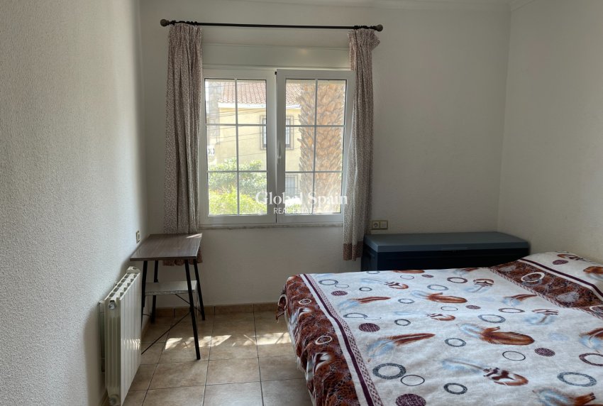 Wederverkoop - VILLA -
BENIJÓFAR - Costa Blanca