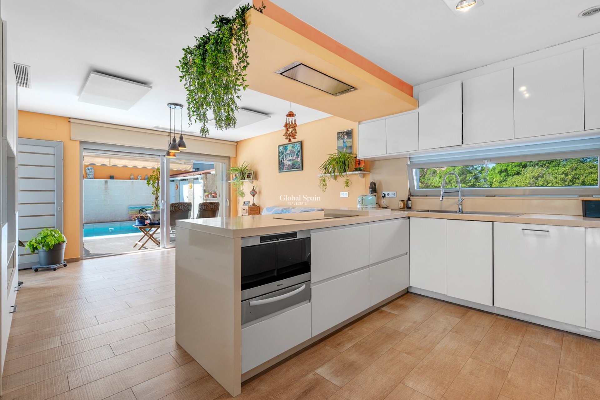 Wederverkoop - VILLA -
BENIJÓFAR - Costa Blanca