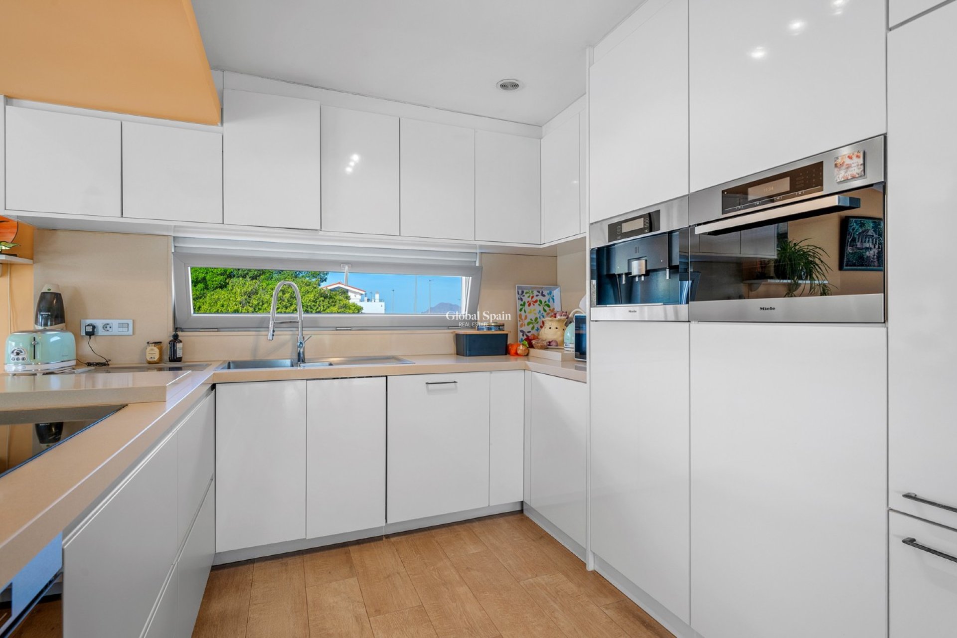 Wederverkoop - VILLA -
BENIJÓFAR - Costa Blanca