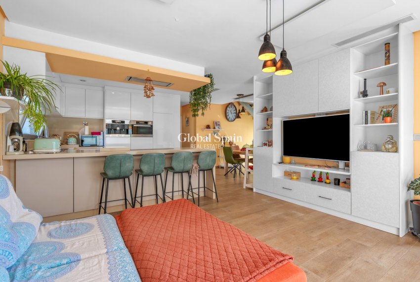 Wederverkoop - VILLA -
BENIJÓFAR - Costa Blanca