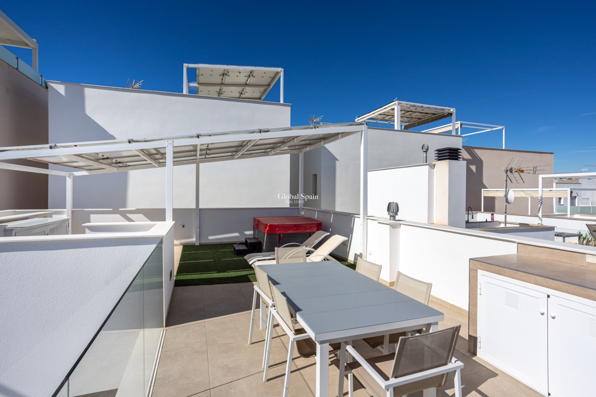 Wederverkoop - VILLA -
BENIJÓFAR - Costa Blanca