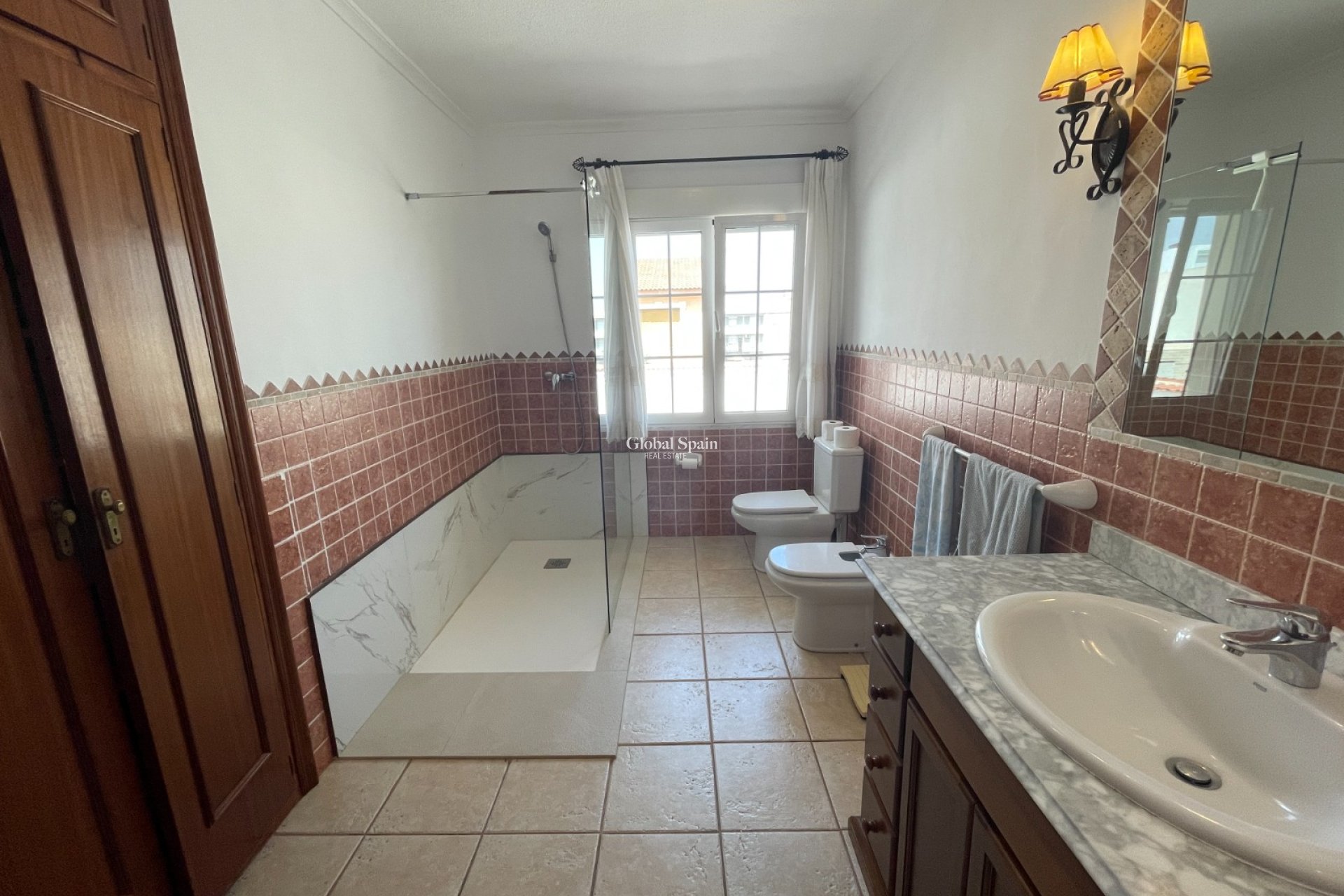 Wederverkoop - VILLA -
BENIJÓFAR - Costa Blanca