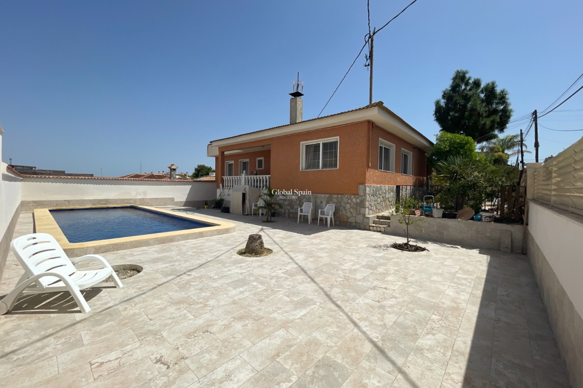 Wederverkoop - VILLA -
BENIJÓFAR - Costa Blanca