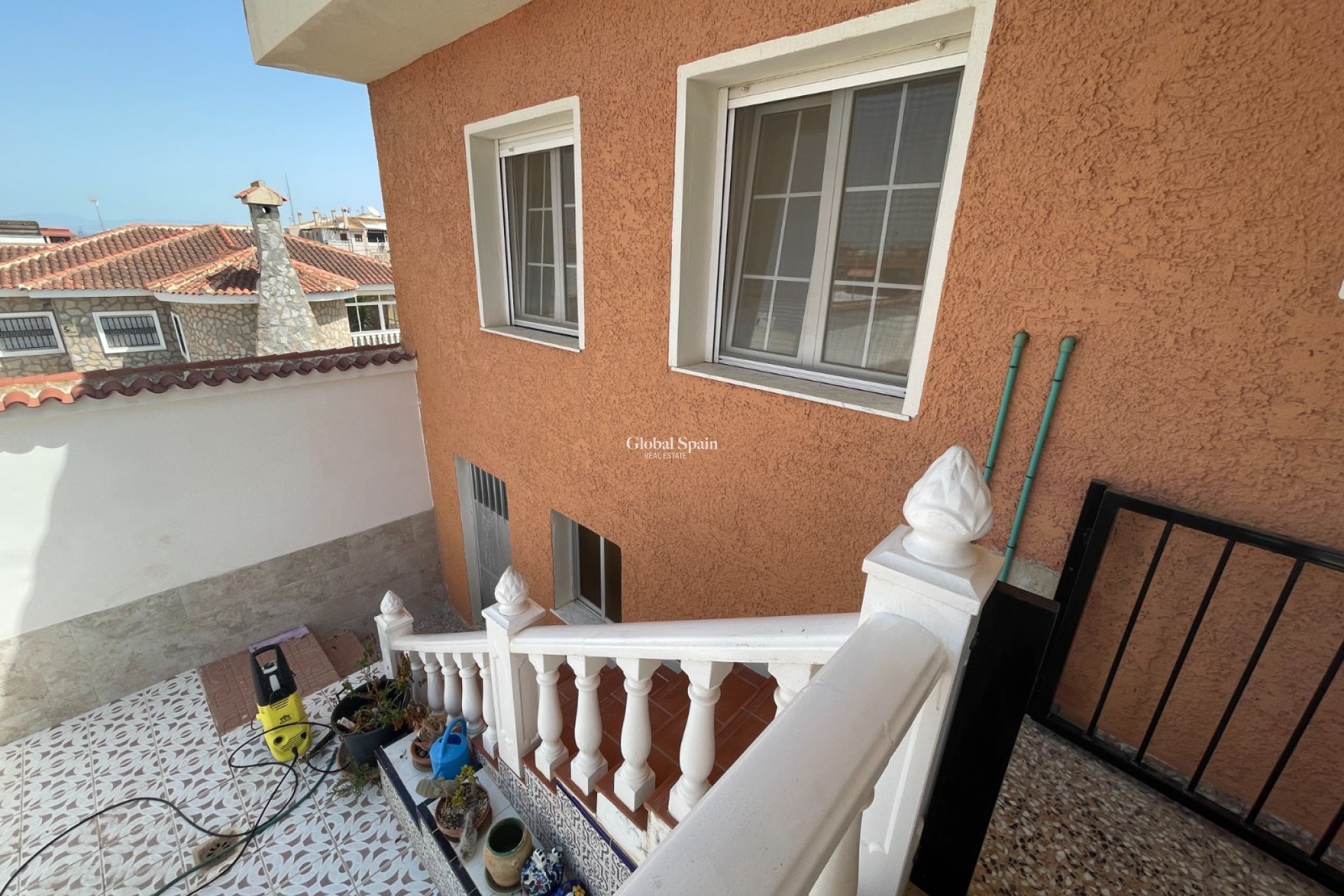 Wederverkoop - VILLA -
BENIJÓFAR - Costa Blanca