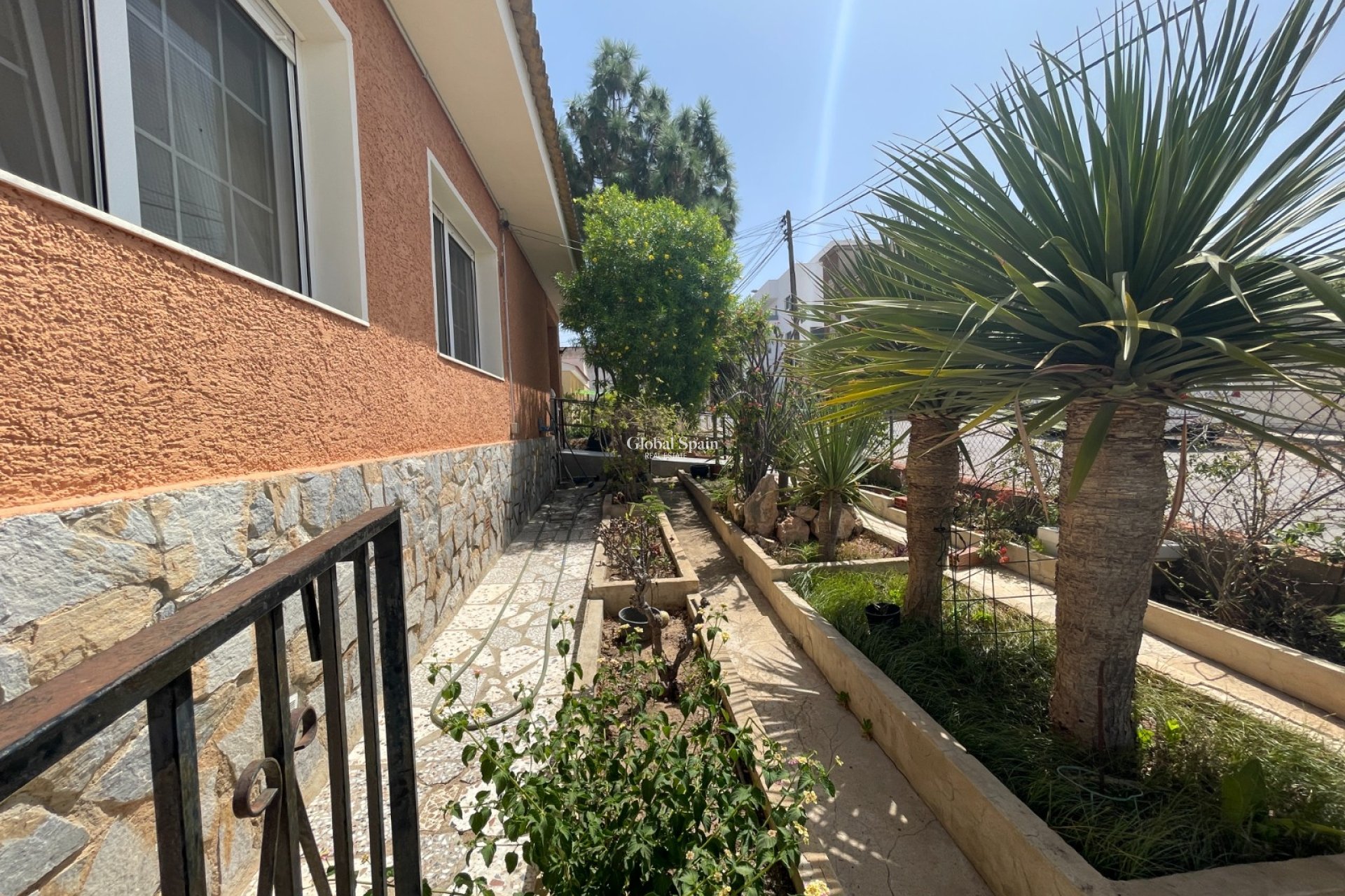 Wederverkoop - VILLA -
BENIJÓFAR - Costa Blanca