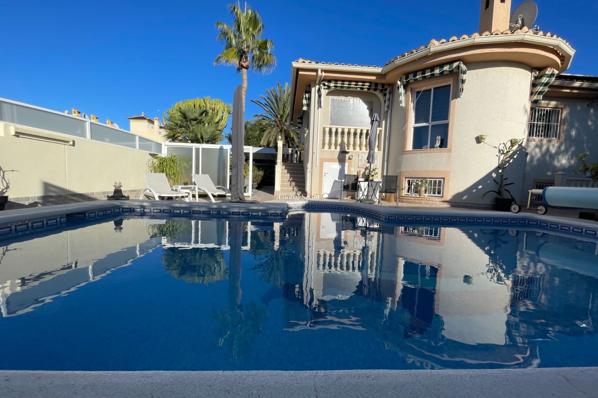 Wederverkoop - VILLA -
BENIJÓFAR - Costa Blanca