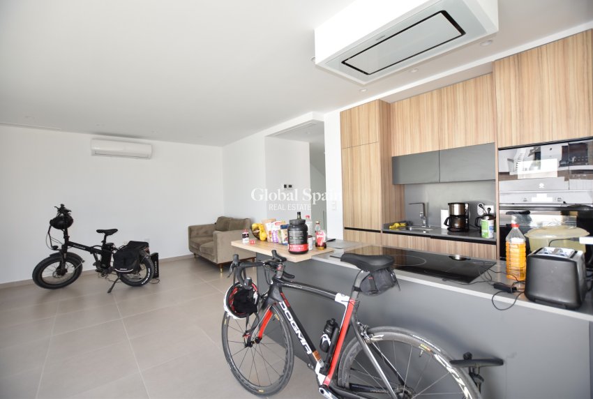Wederverkoop - VILLA -
BENIJÓFAR - Costa Blanca
