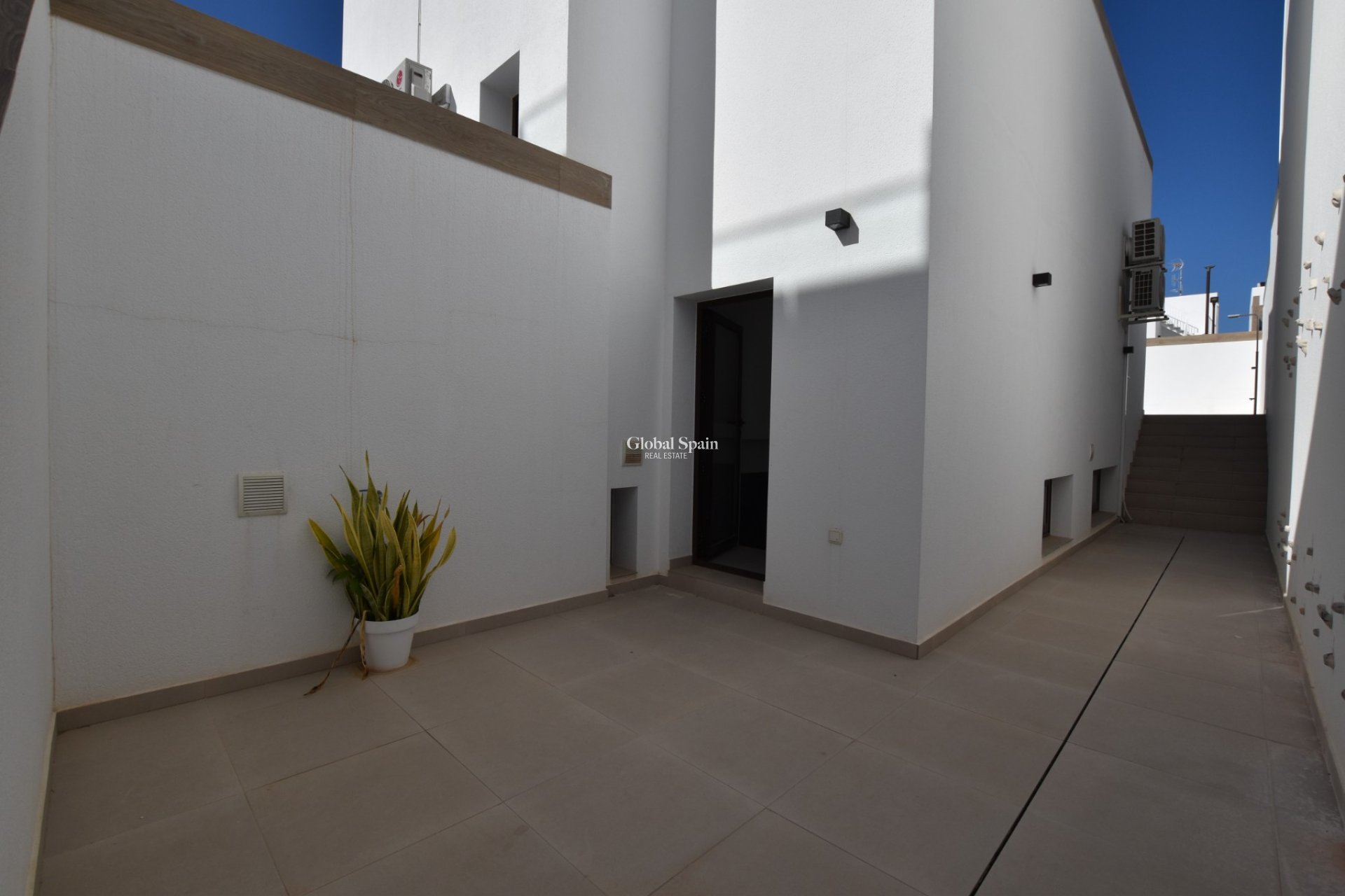 Wederverkoop - VILLA -
BENIJÓFAR - Costa Blanca