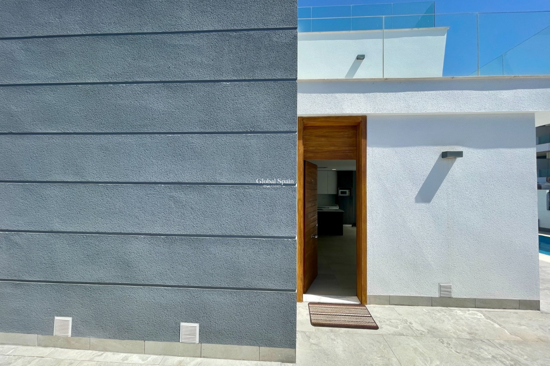 Wederverkoop - VILLA -
BENIJÓFAR - Costa Blanca